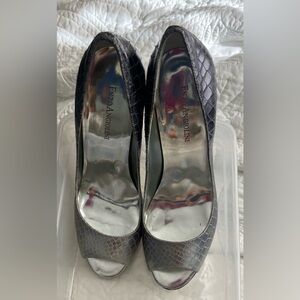 Enzo Angiolini Silver and Gray Blue Snakeskin Heels